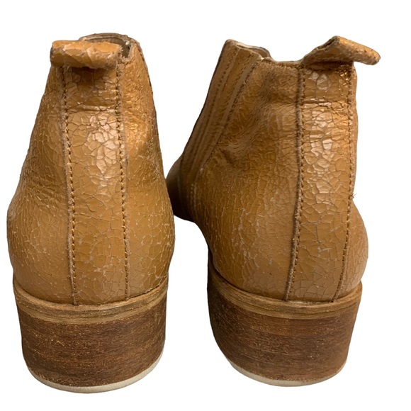 Anthropologie Kaanas Distressed Leather Booties - Picture 6 of 9